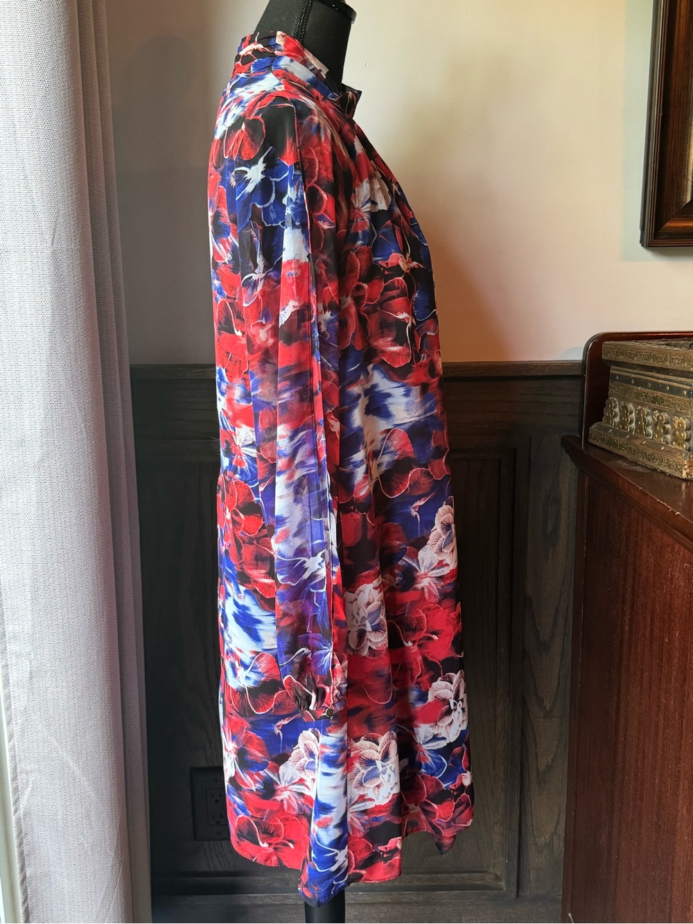 Jennifer Lopez Red & Blue Floral Tie-Neck Long Sleeve Dress NWT 10 - Picture 6 of 9